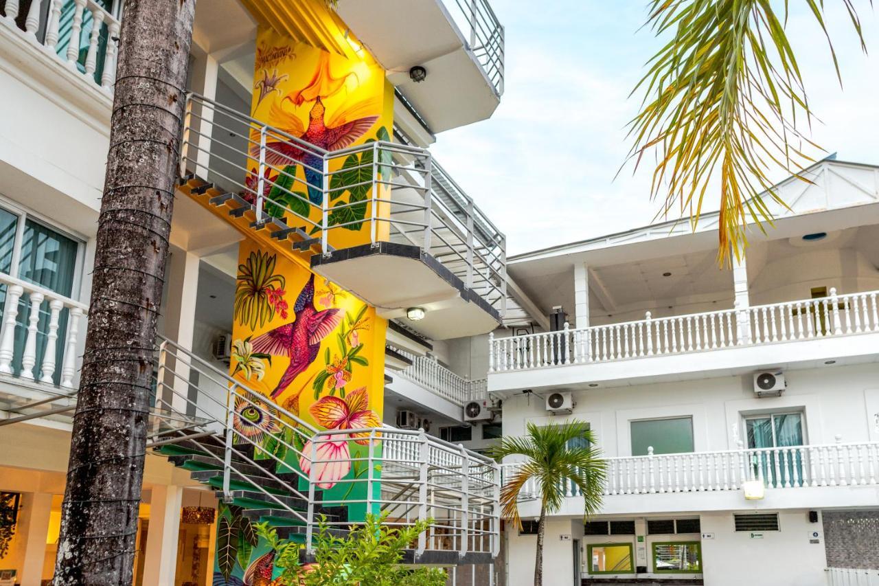 Hotel Manantial Melgar Exteriör bild